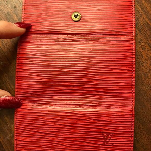Louis Vuitton Fiery Red Epi Leather Key Wallet EUC - Picture 11 of 14